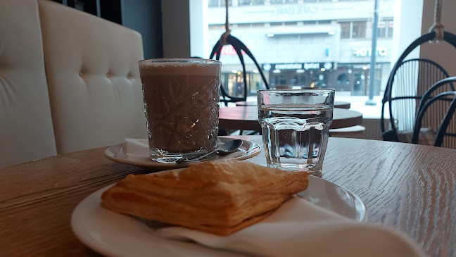 Cafe Bar Naapantuura - Kouvola