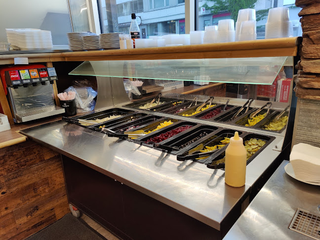 Opinii despre Kauppakadun Kebab Pizzeria în Jyväskylä - Ravintola-ala