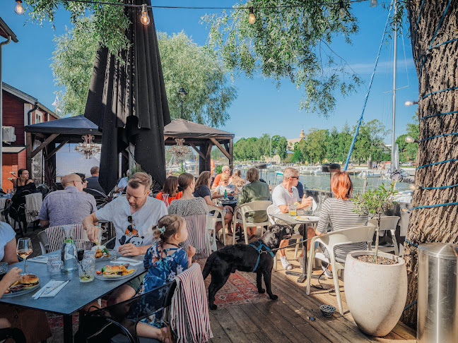 Comentarii opinii despre Bistro Bay