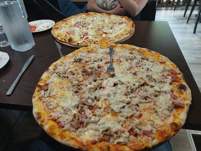 Pizzeria Lila - Ravintola-ala