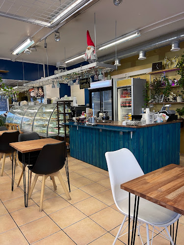 Bannu Kahvila - Karkkila