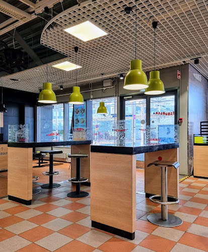 Hesburger Helsinki Vuosaari Columbus - Ravintola-ala