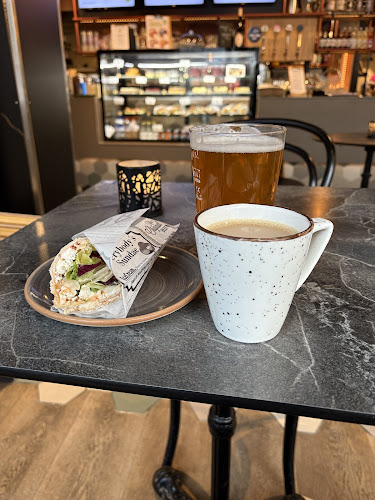 Comentarii opinii despre Wine Cafe Olavi