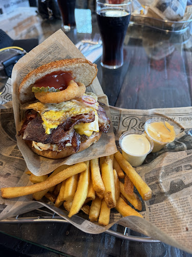 Opinii despre Bus Burger Salpakangas în Hollola - Ravintola-ala