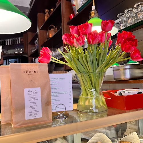 Comments and reviews of Café Succès