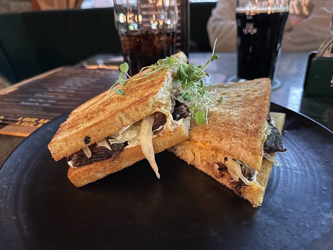 Pub Old Mates Open Times