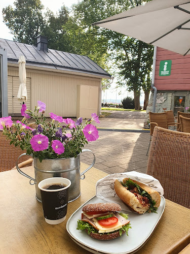 Opinii despre Cafe Kirkkopuisto în Naantali - Ravintola-ala
