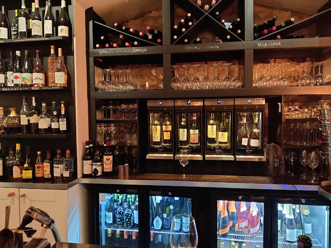 Comments and reviews of Tintå