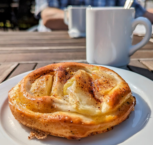 Kolme Ankkuria - Ravintola-ala