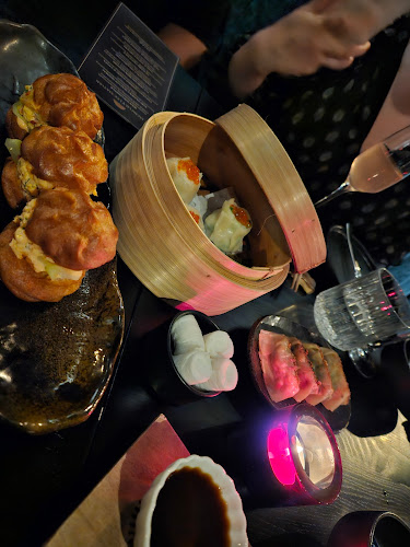 Ravintola Lily Lee Phone number