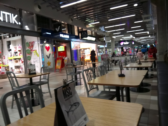 Opinii despre Kotipizza Pori Siltapuistonkatu (Kauppakeskus Puuvilla) în Pori - Ravintola-ala