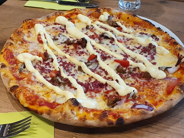 Comentarii opinii despre Kauppakadun Kebab Pizzeria