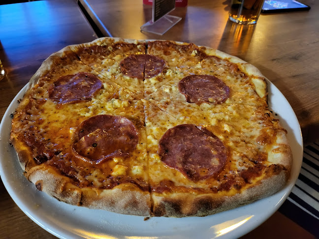 Naukkaava Käki - Ravintola-ala