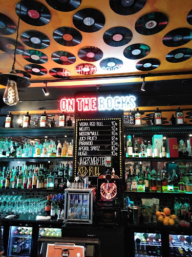 On the Rocks - Ravintola-ala