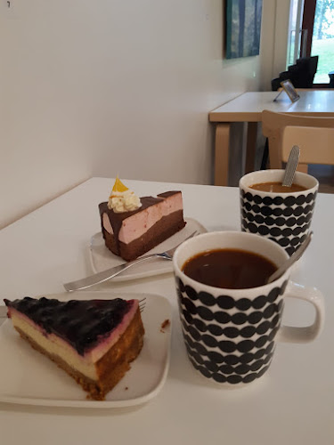 Aabakery Town Hall Cafe & Bakery - Ravintola-ala