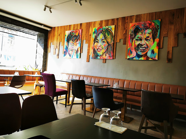 Comments and reviews of THAI LOHJA