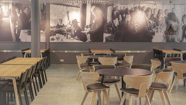 Knitter Lounas & Catering Open Times