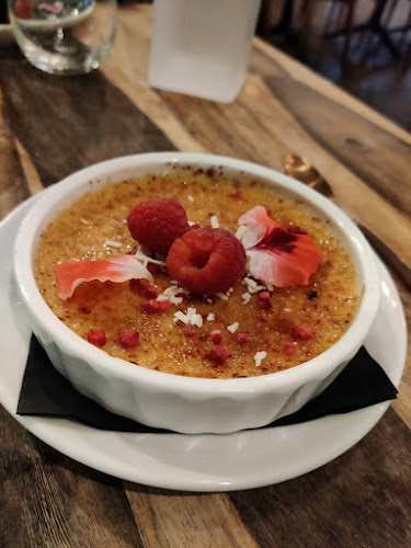 Opinii despre Burgers & Wine în Helsinki - Ravintola-ala