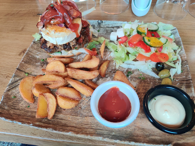 Pakkahuoneenkatu 6, 90100 Oulu