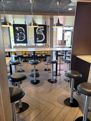 Comentarii opinii despre McDonald's Turku Impivaara