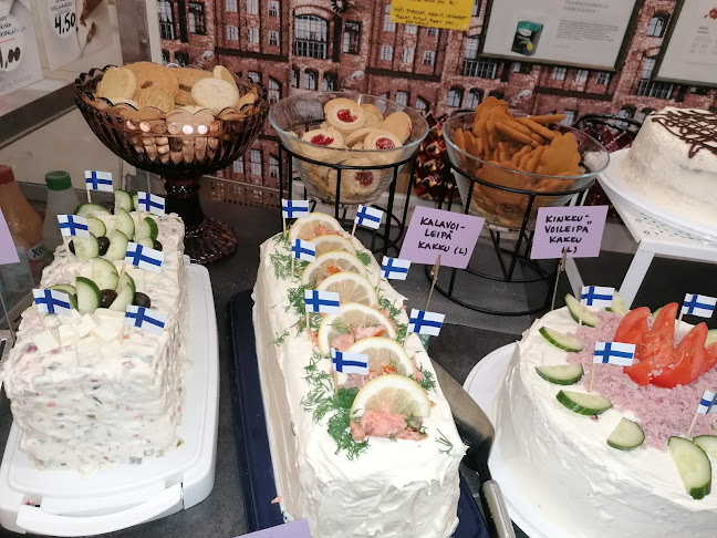 Comentarii opinii despre Lounas-kahvila Kuningatar ja Kuhnuri