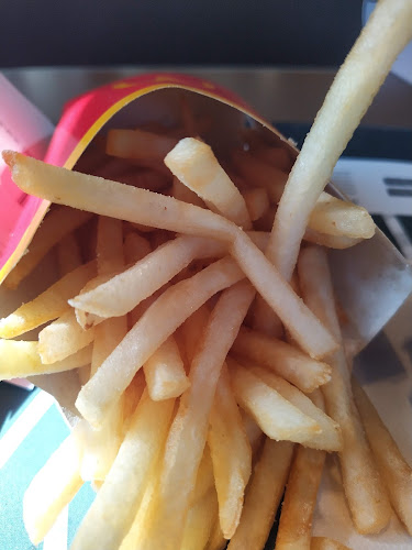 Comentarii opinii despre McDonald's Helsinki Töölö