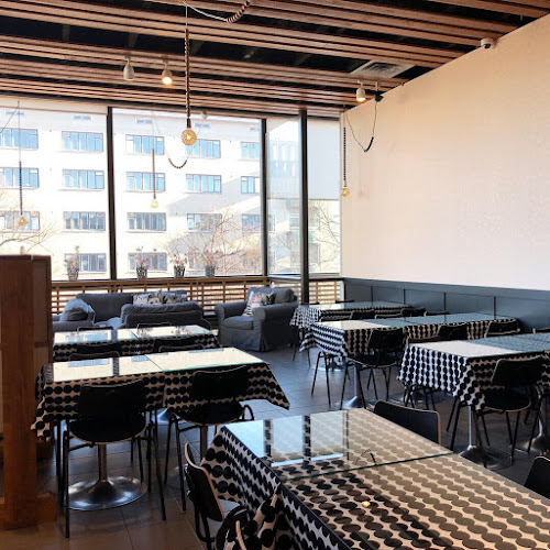 Comentarii opinii despre Gomee Ratsula Café