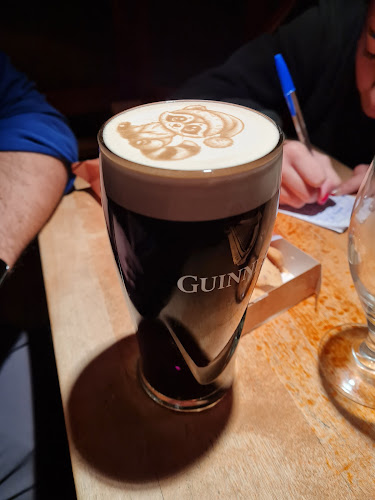 Opinii despre Molly Malone's Irish Bar în Helsinki - Ravintola-ala