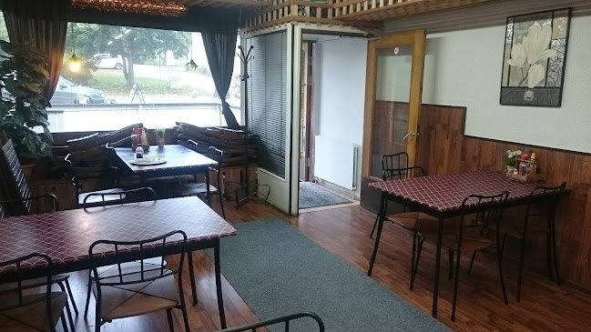 Opinii despre Vartiokylä Pizzeria în Helsinki - Ravintola-ala