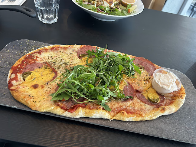 Opinii despre Hevi's Pizza & Bar în Tornio - Ravintola-ala