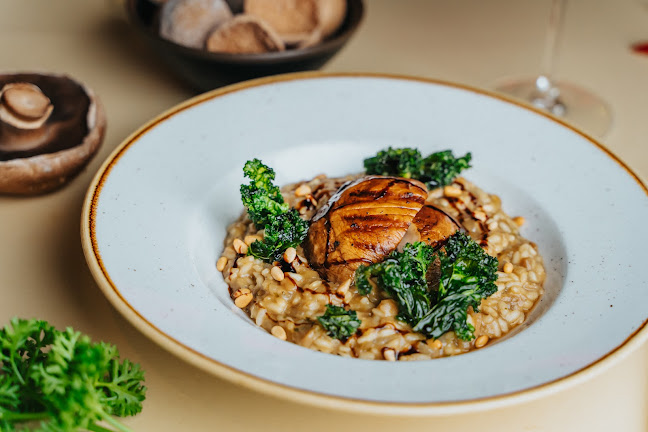 Revolution - Jyväskylä