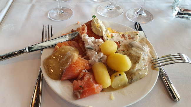 Opinii despre Näköalaravintola Haikaranpesä în Espoo - Ravintola-ala