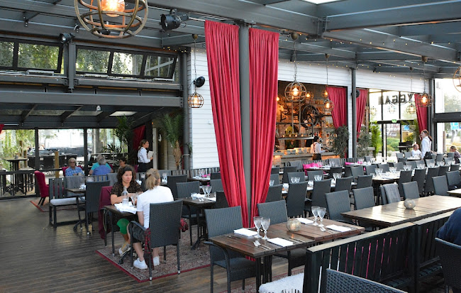 Brasserie Ångbåtsbryggan - Ravintola-ala