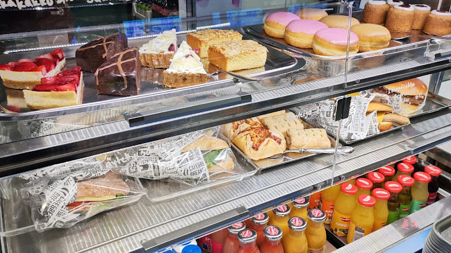 Vintage Sport Cafe / Hotelli Tikkurila - Ravintola-ala