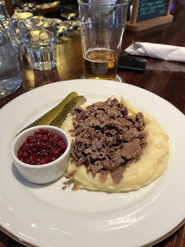 Ravintola Kolme Kruunua Open Times