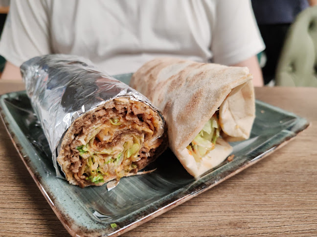 Iskender Kebab Pizzeria - Ravintola-ala