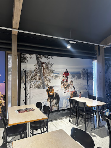 Santa´s Pizza & Burger - Ravintola-ala