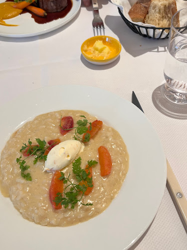 Comments and reviews of Café Savoy