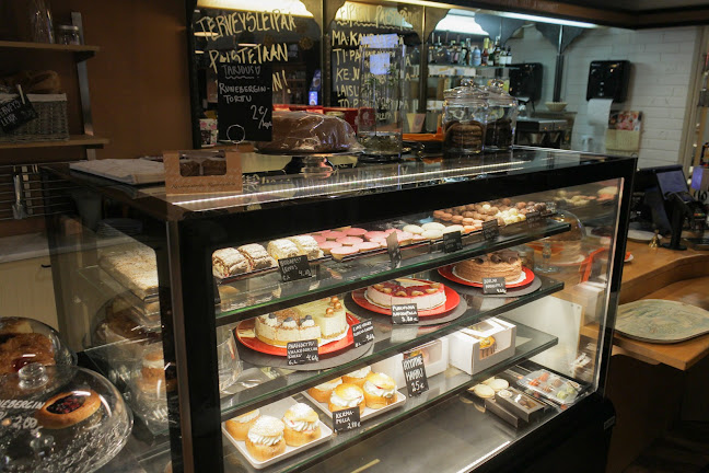 Savonlinnan Herkku Pekka Pullapuoti Oy - Ravintola-ala