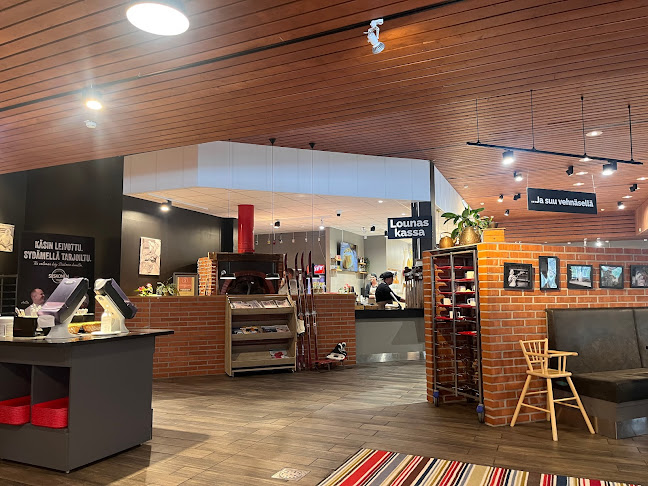 Punaisen piipun kievari - Juva