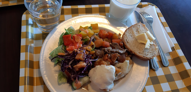 Opinii despre Helmisimpukka Hirvaskangas în Äänekoski - Ravintola-ala