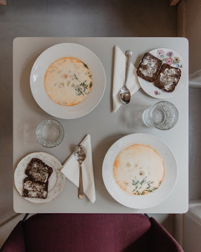 Cafe Zoceria WeeGee Phone number