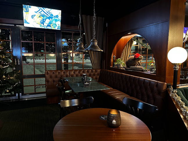 Pub Old Mates - Ravintola-ala