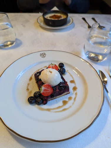 Ravintola Kolme Kruunua - Ravintola-ala