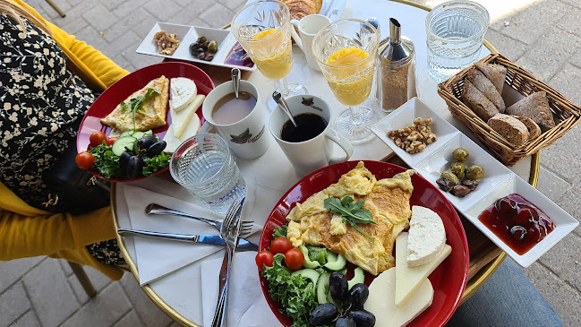 Opinii despre Carnevale Coffee Roastery Oy în Lohja - Ravintola-ala