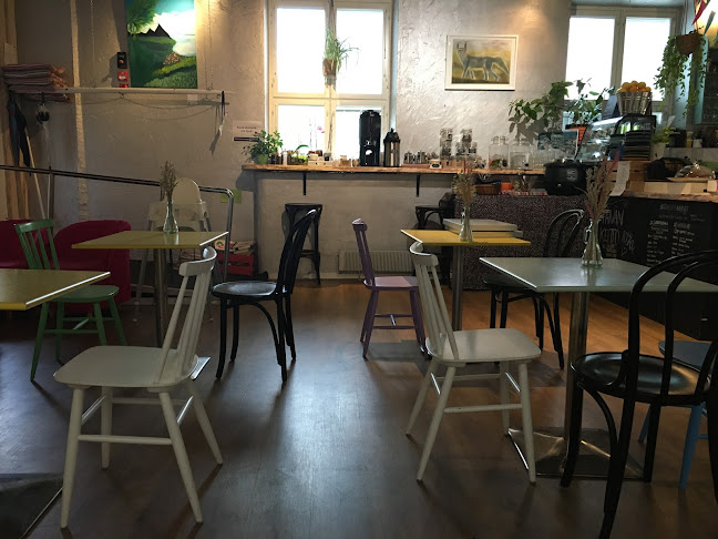 Comments and reviews of Aatos Café
