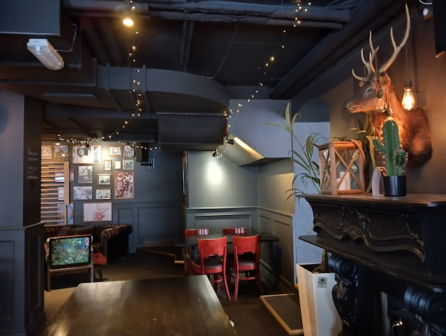 Comments and reviews of Hemingway's