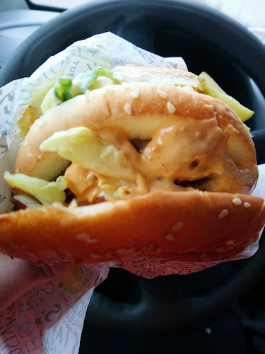 Hesburger Espoo Vermonportti Drive-In Open Times