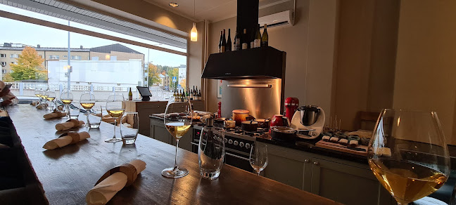 Comentarii opinii despre Mikko Utter Oy