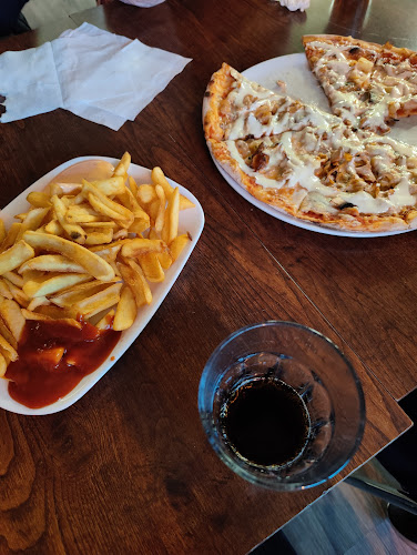 Opinii despre Mevlana Kebab&Pizza House în Pori - Ravintola-ala